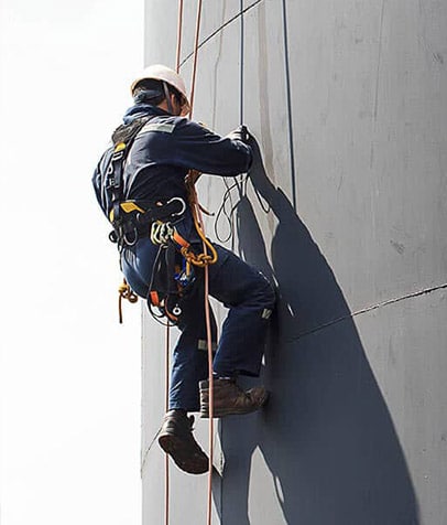 Rental equipment to work at heights